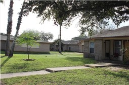 Vaqueros Apartments - JL Gray